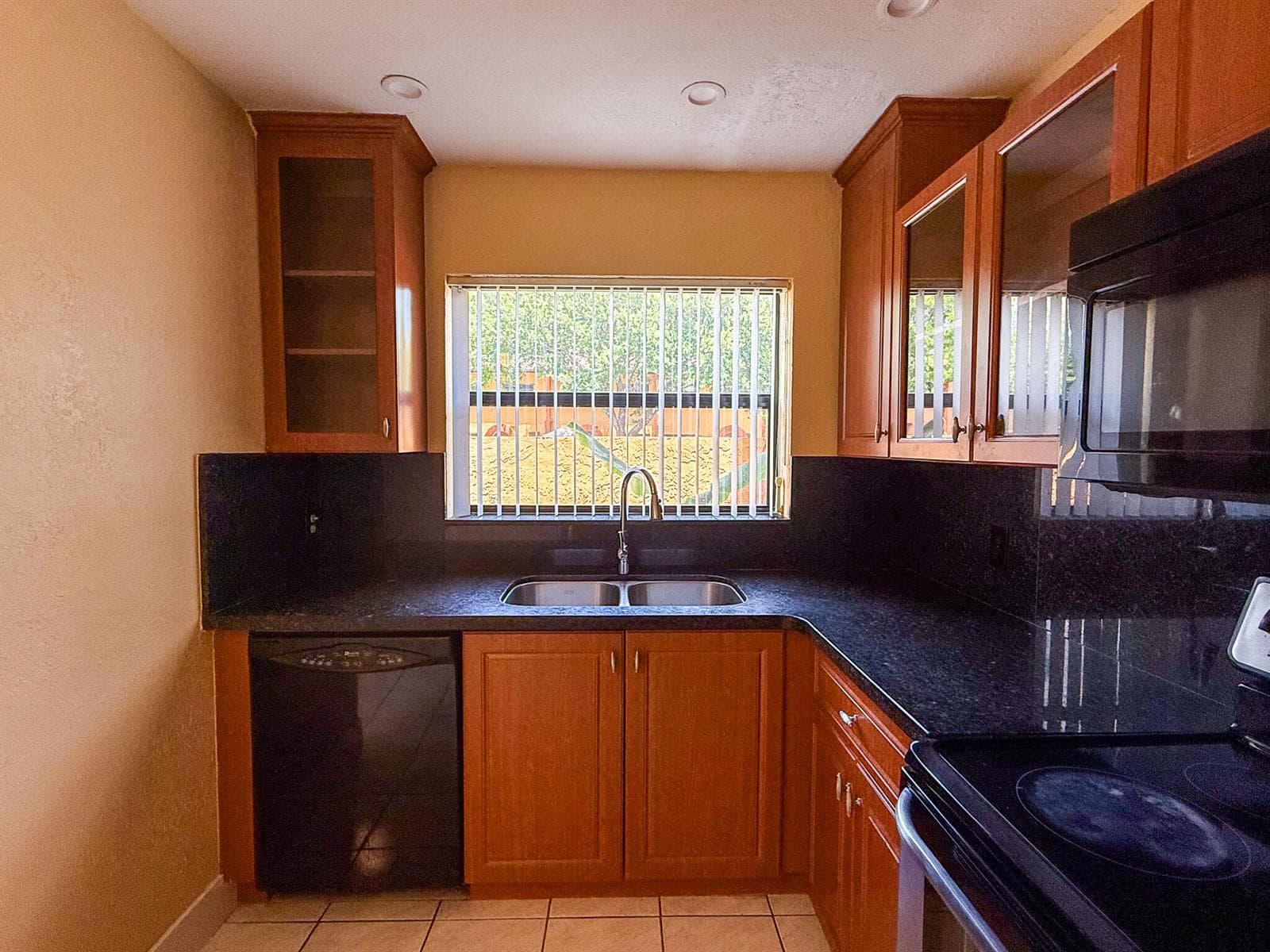 4567 NW 90th Avenue, Sunrise, FL 33351 photo 5