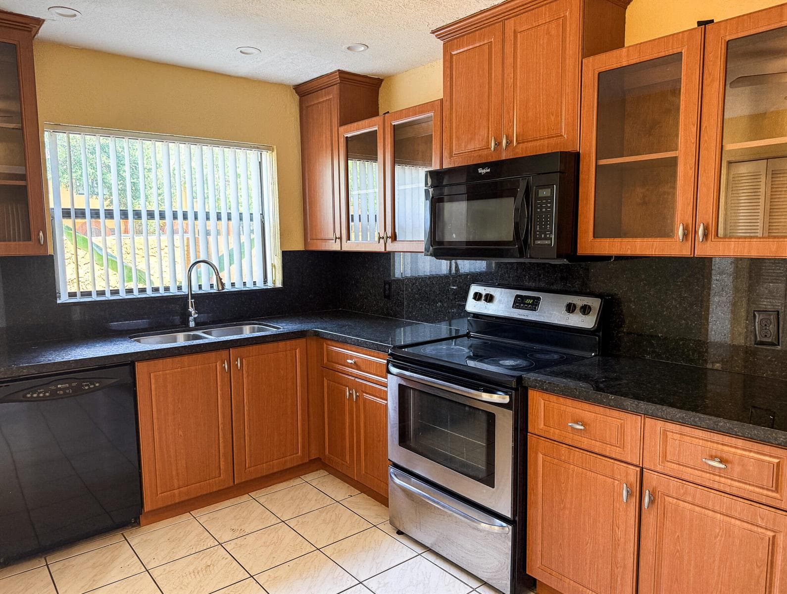 4567 NW 90th Avenue, Sunrise, FL 33351 photo 4