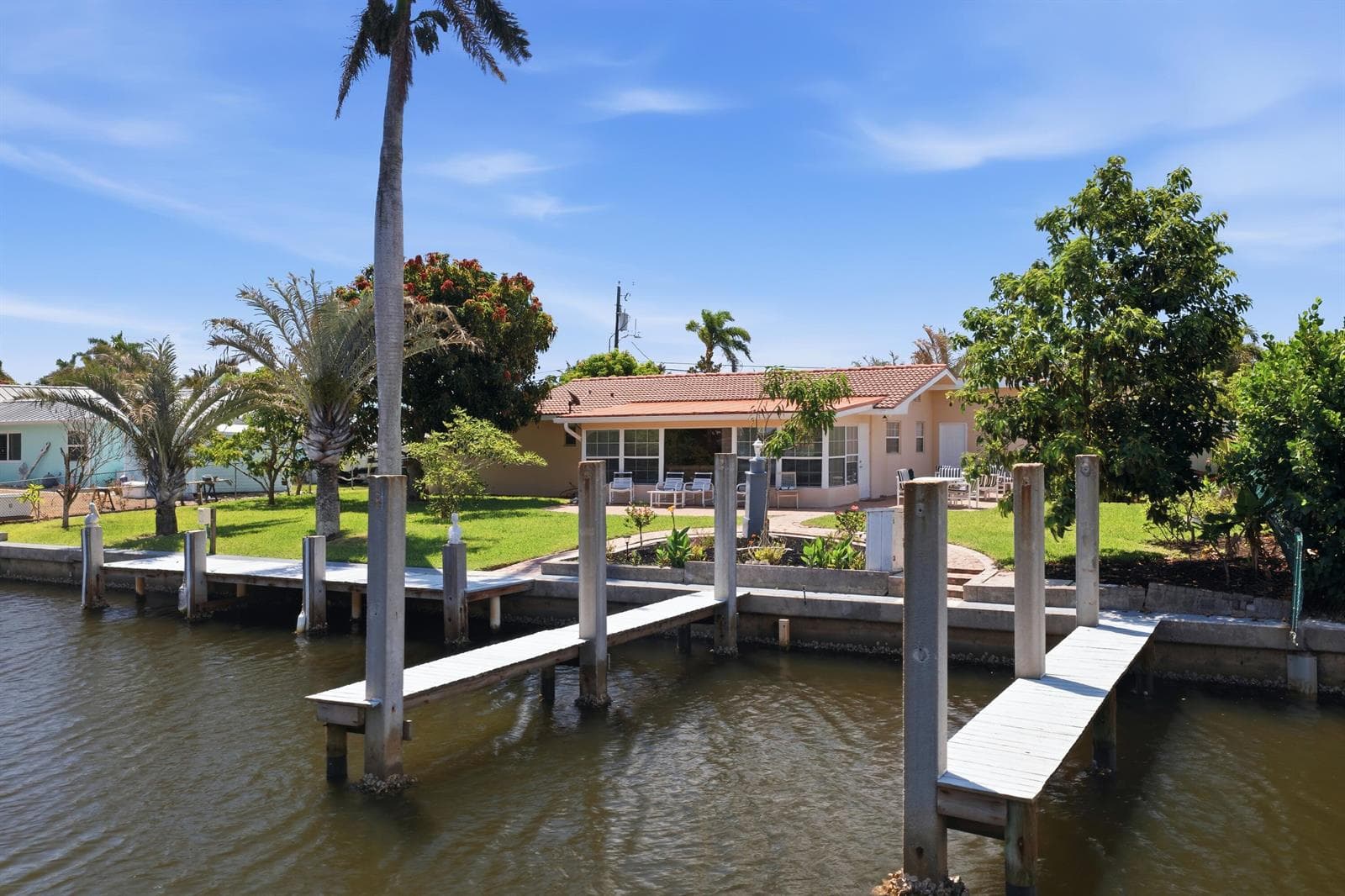 8455 SE Palm Street, Hobe Sound, FL 33455 photo 4
