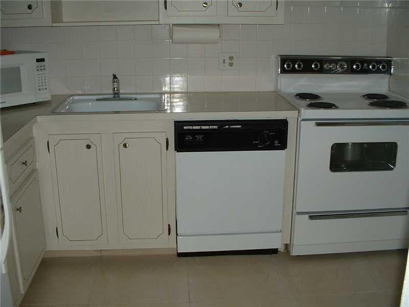 1030 Country Club Drive # 401, Margate, FL 33063 photo 5