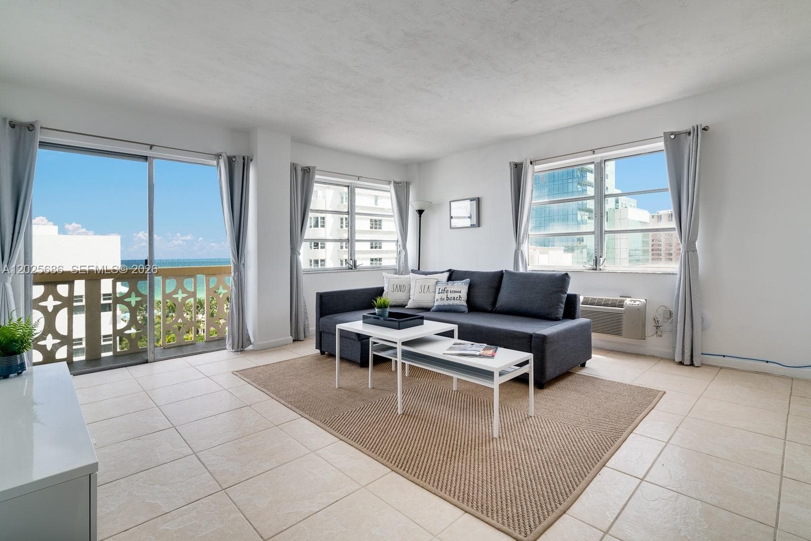 3100 Collins Ave # 1101, Miami Beach, FL 33140 photo 2