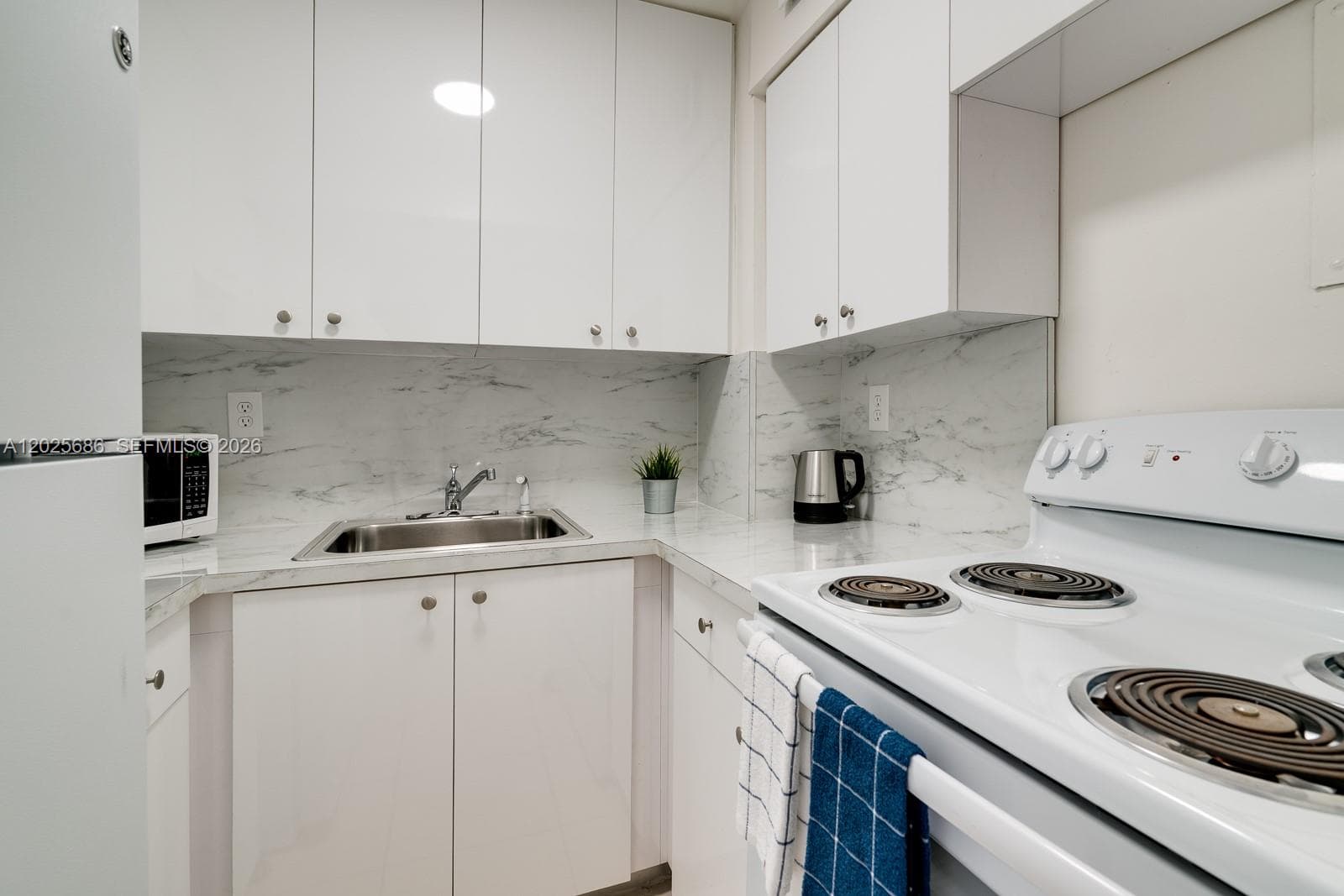 3100 Collins Ave # 1101, Miami Beach, FL 33140 photo 5