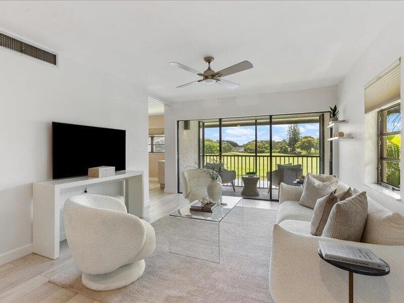 551 Greensward Lane # 204-d, Delray Beach, FL 33445 photo 2
