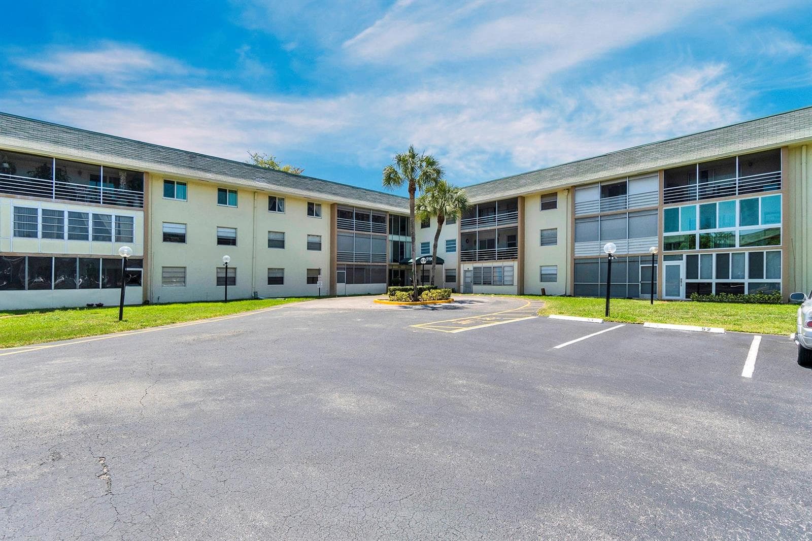 5190 E Sabal Palm Boulevard # 304, Tamarac, FL 33319 photo 3