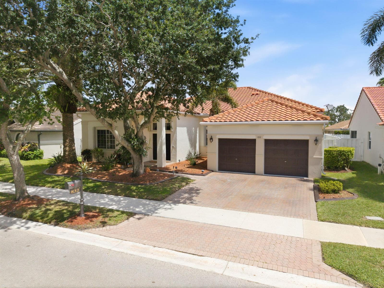832 Heritage Drive, Weston, FL 33326 photo 3