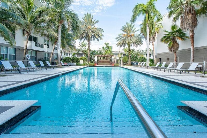 2421 NE 65th St # 408, Fort Lauderdale, FL 33308 photo 4