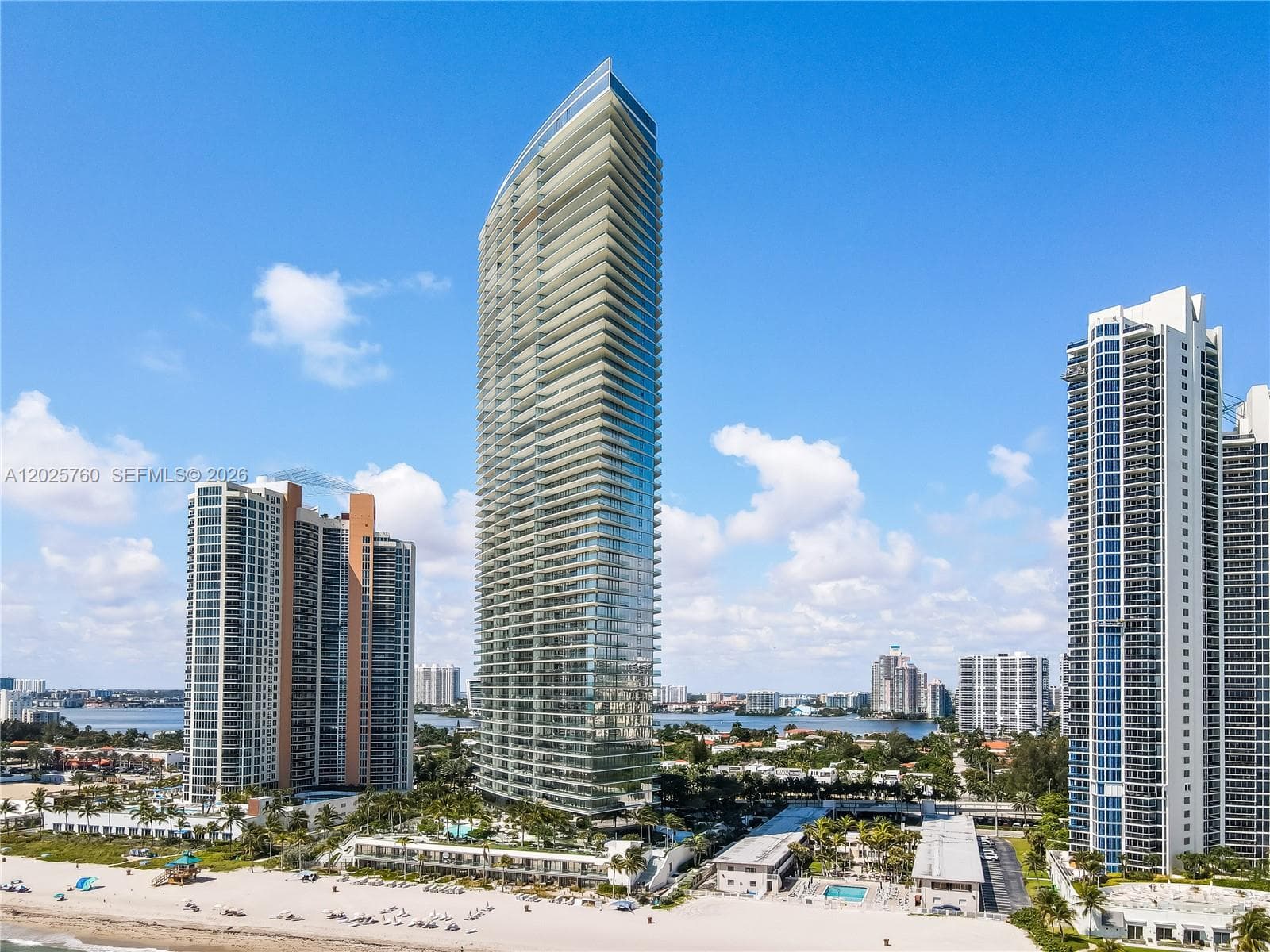 18975 Collins Ave # 3504, Sunny Isles Beach, FL 33160 photo 4