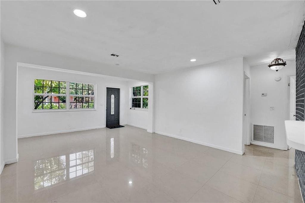 2422 Sherman Street, Hollywood, FL 33020 photo 2