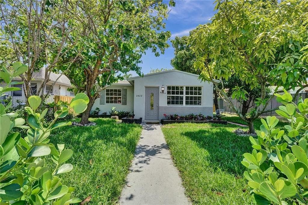 2422 Sherman Street, Hollywood, FL 33020