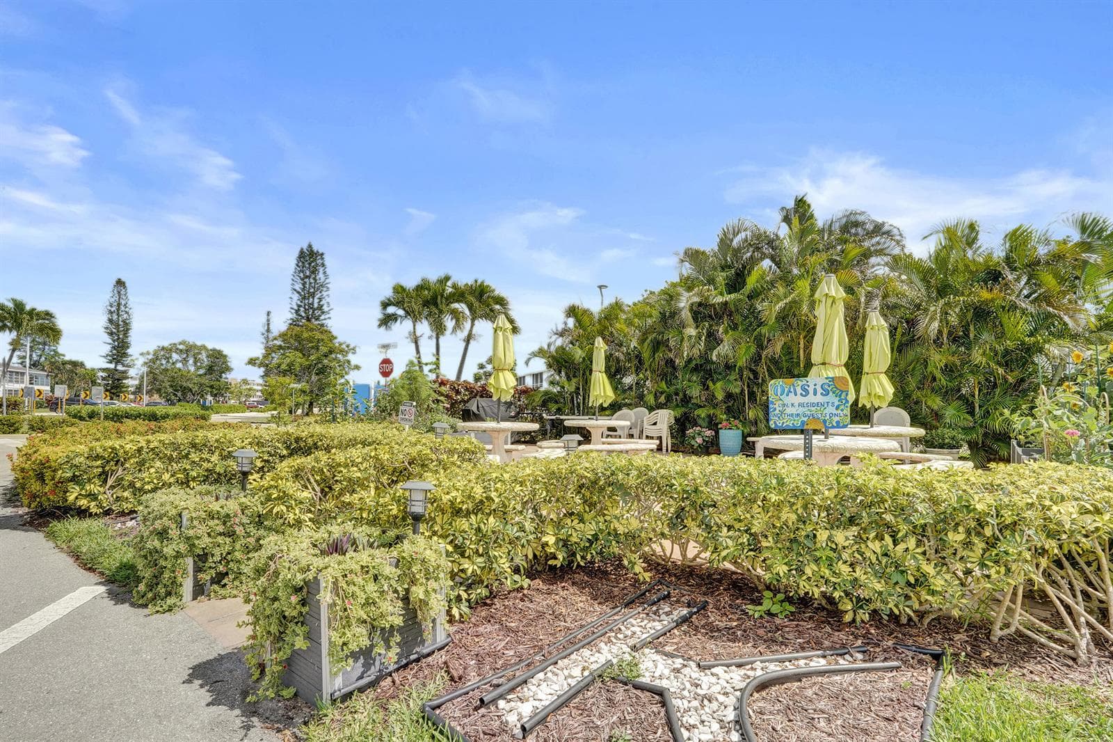 2049 Lyndhurst, Deerfield Beach, FL 33442 photo 2
