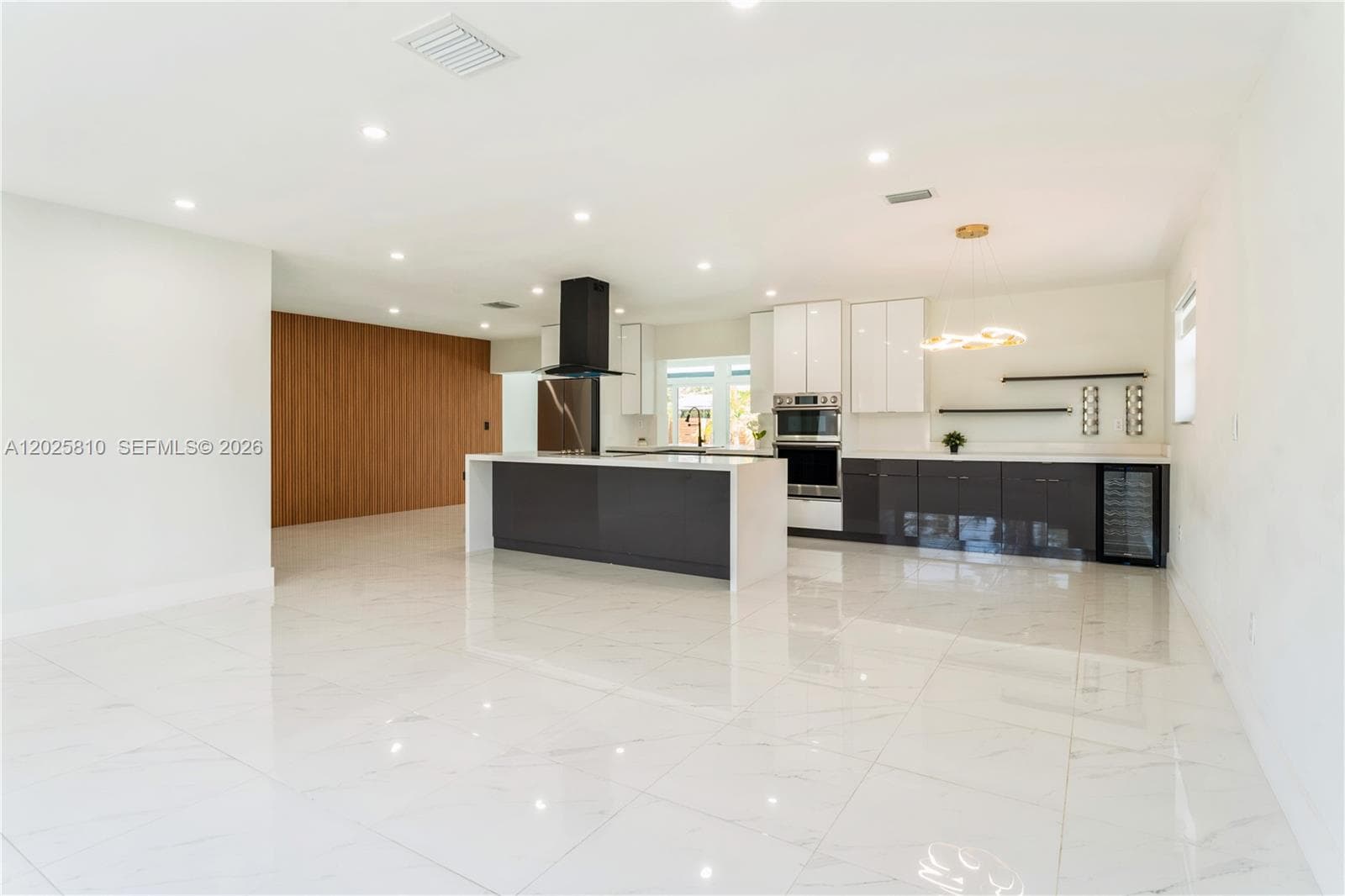 1446 Scott St, Hollywood, FL 33020 photo 3