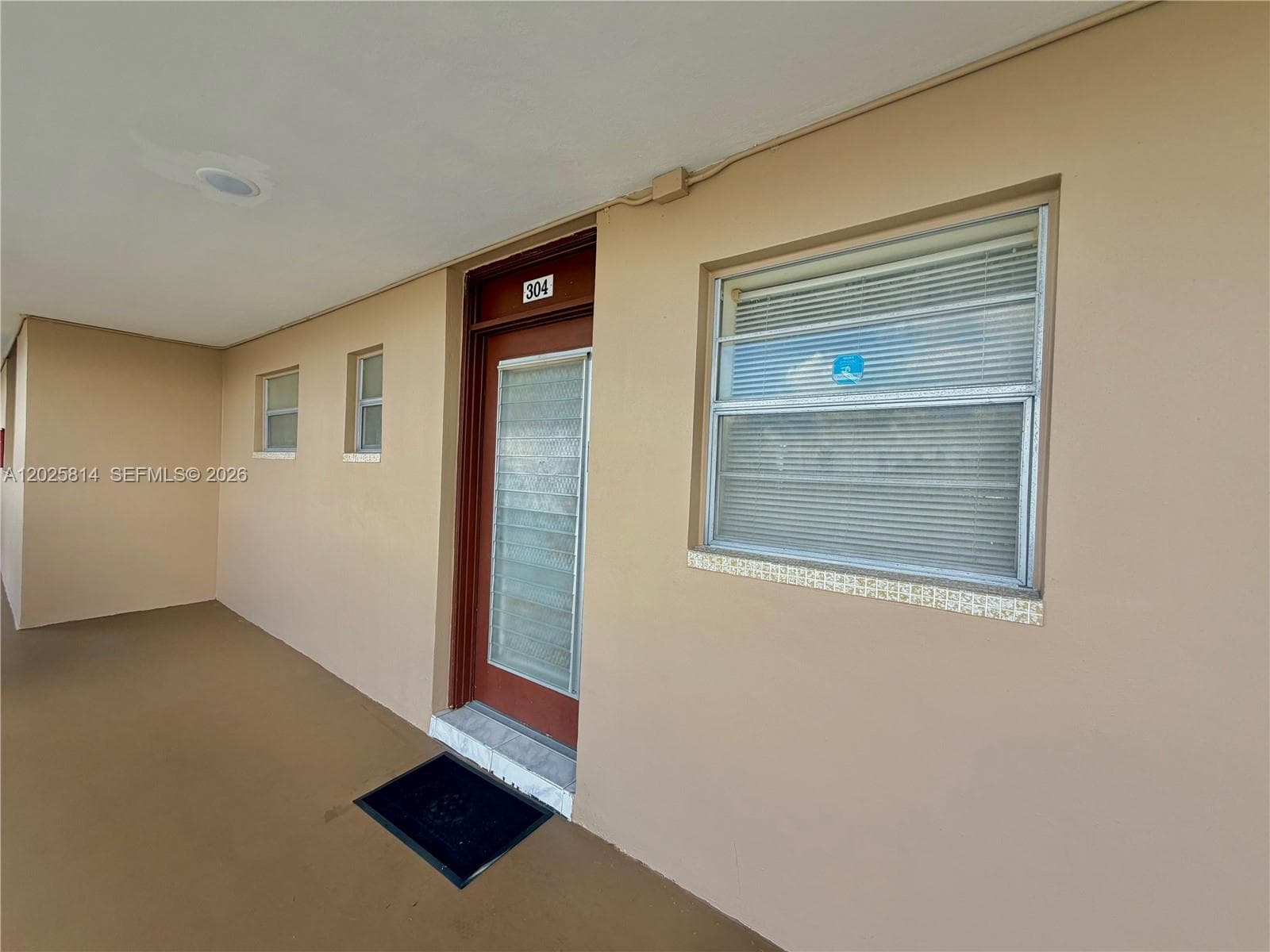 2901 NW 46th Ave # 304, Lauderdale Lakes, FL 33313 photo 2