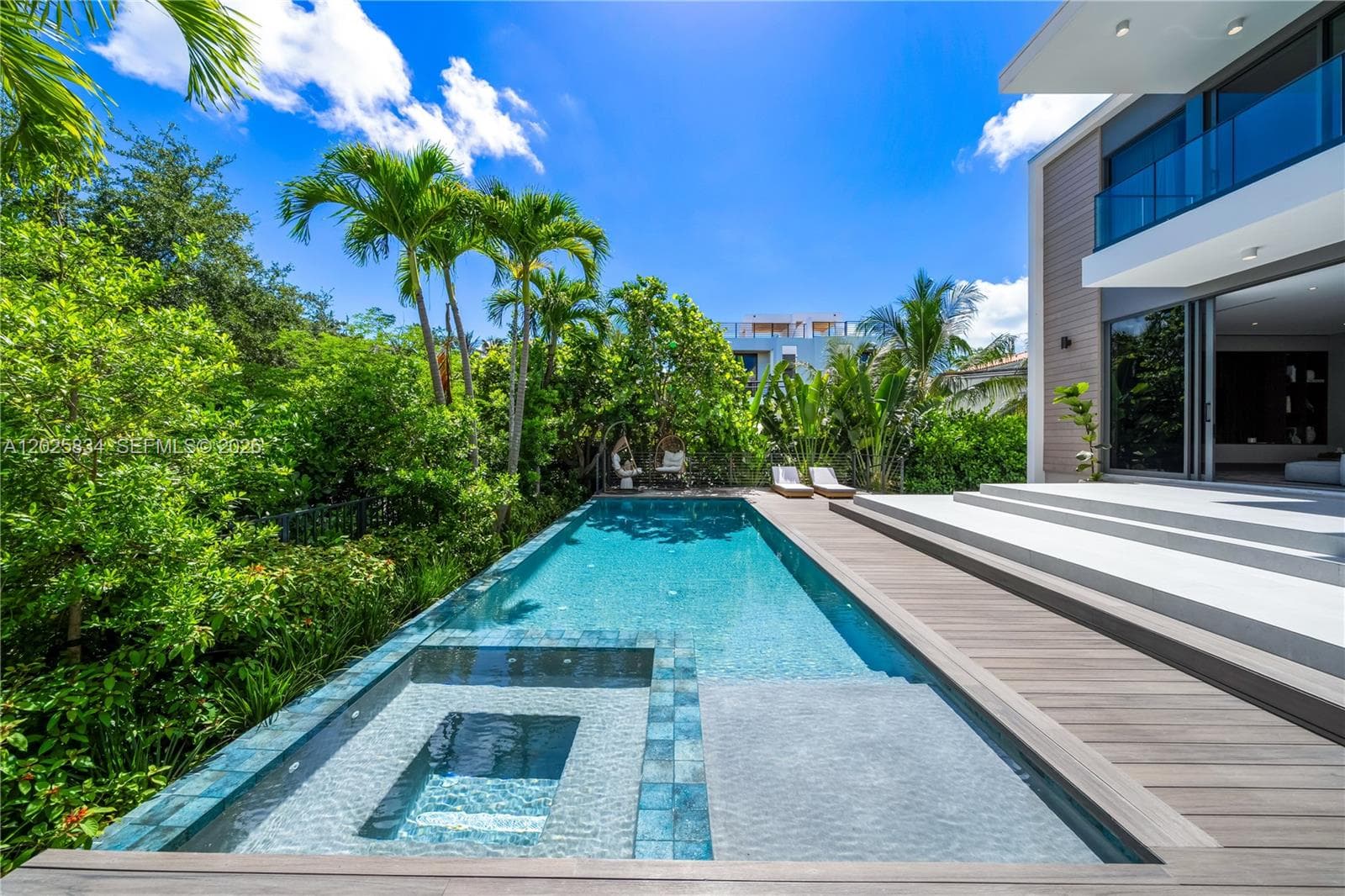 571 Glenridge Rd, Key Biscayne, FL 33149 photo 3