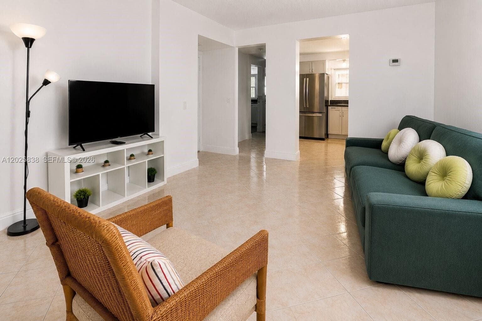 3401 N Country Club Dr # 307, Aventura, FL 33180 photo 5
