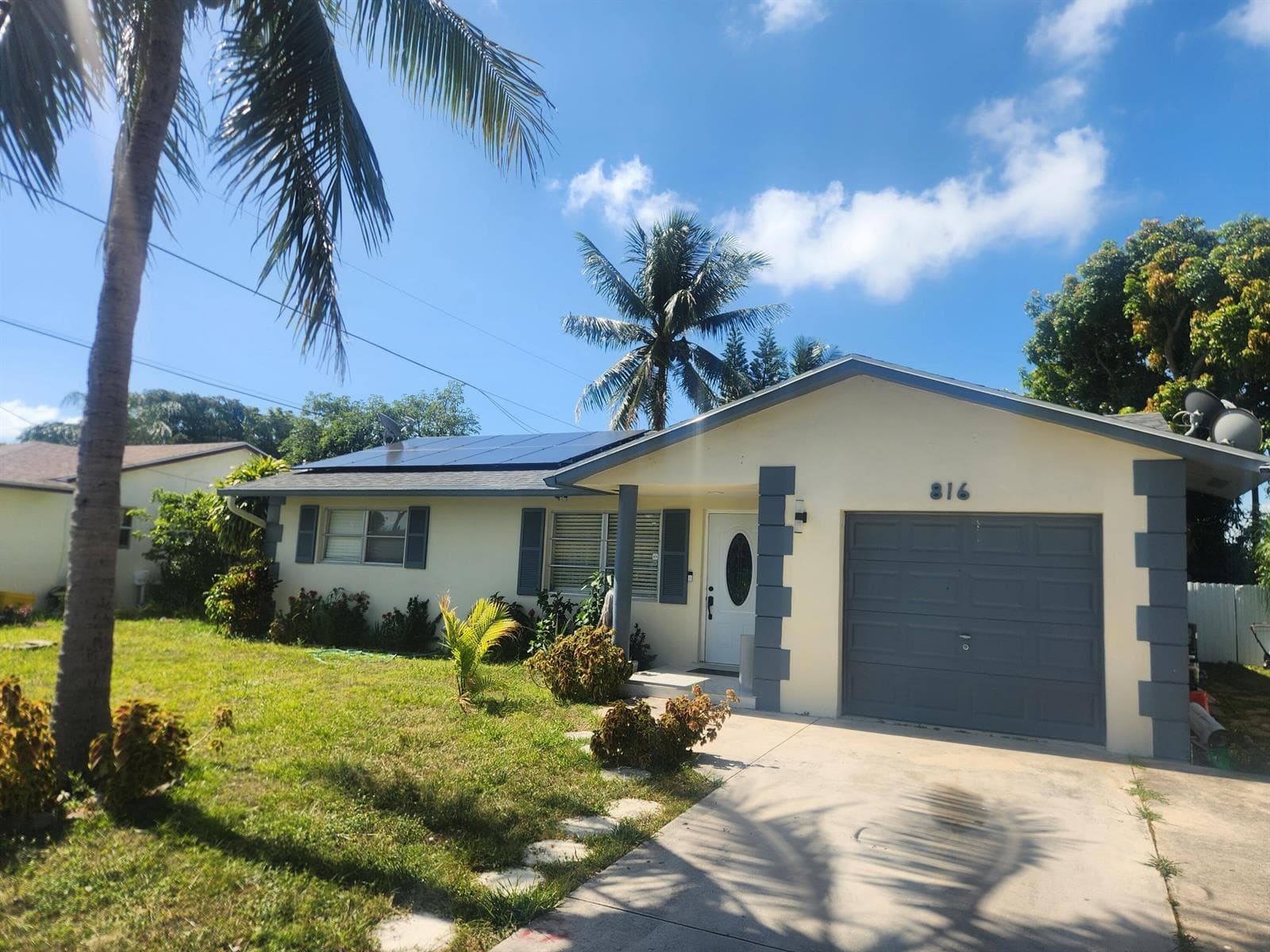 816 NW 8th Avenue, Boynton Beach, FL 33426 photo 2