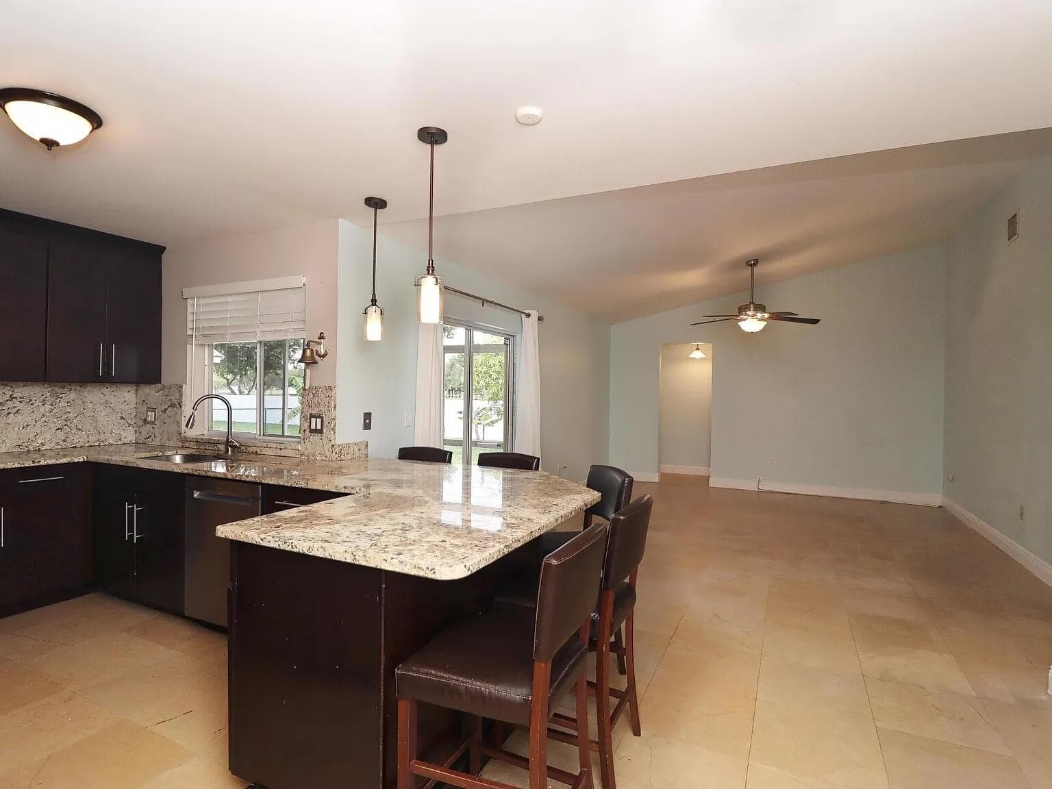 6401 W Sedgewyck Cir W, Davie, FL 33331 photo 2
