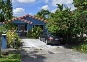 4198 W 10th Ave, Hialeah, FL 33012