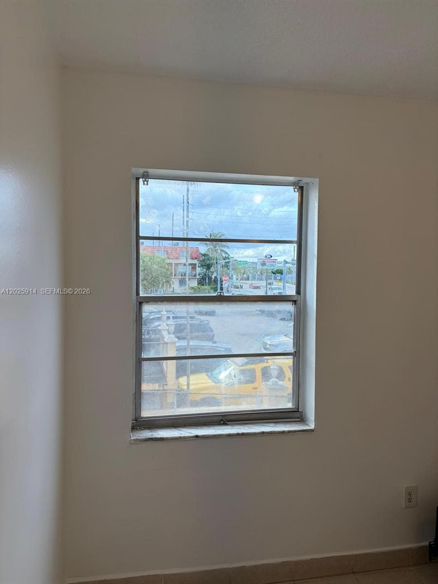 6820 W Flagler St # 212, Miami, FL 33144 photo 2