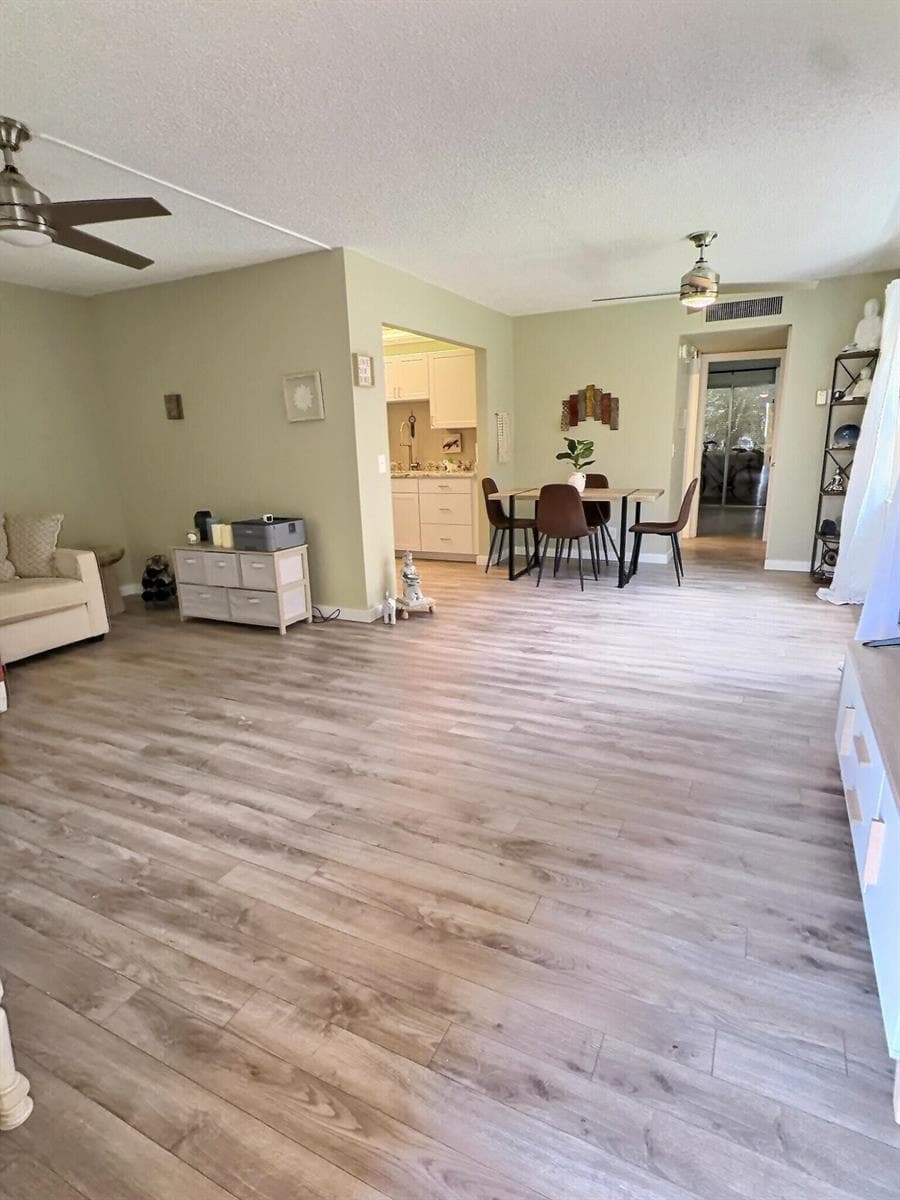 199 Burgundy E, Delray Beach, FL 33484 photo 5