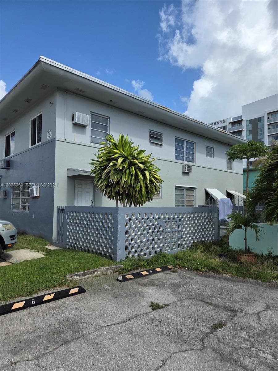 511 NE 82nd Ter, Miami, FL 33138 photo 4