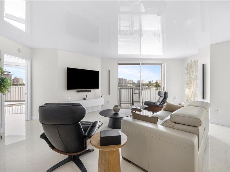 18260 N Bay Road # 418, Sunny Isles Beach, FL 33160 photo 2