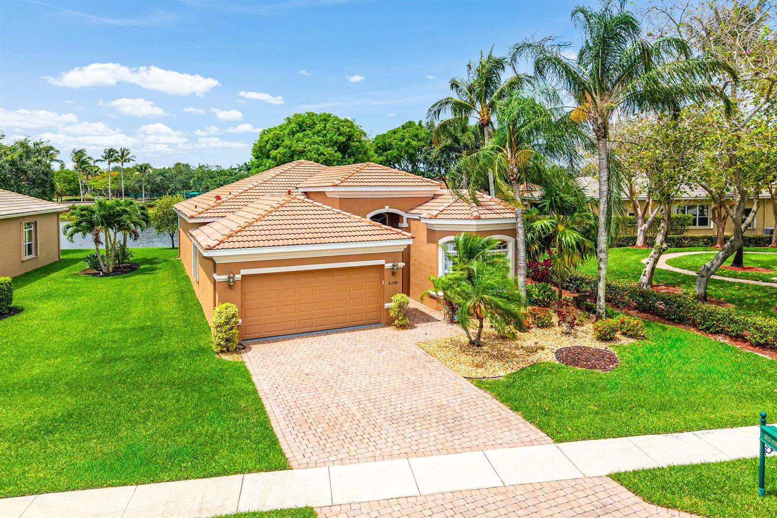 8240 Parini Way, Lake Worth, FL 33467 photo 2