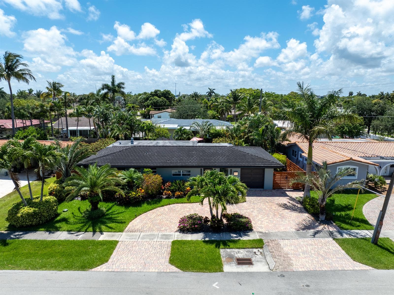 5041 NE 24th Avenue, Lighthouse Point, FL 33064 photo 2