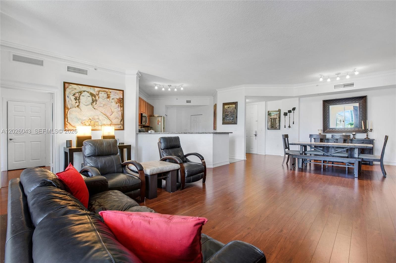 3001 NE 185th St # 610, Aventura, FL 33180 photo 4