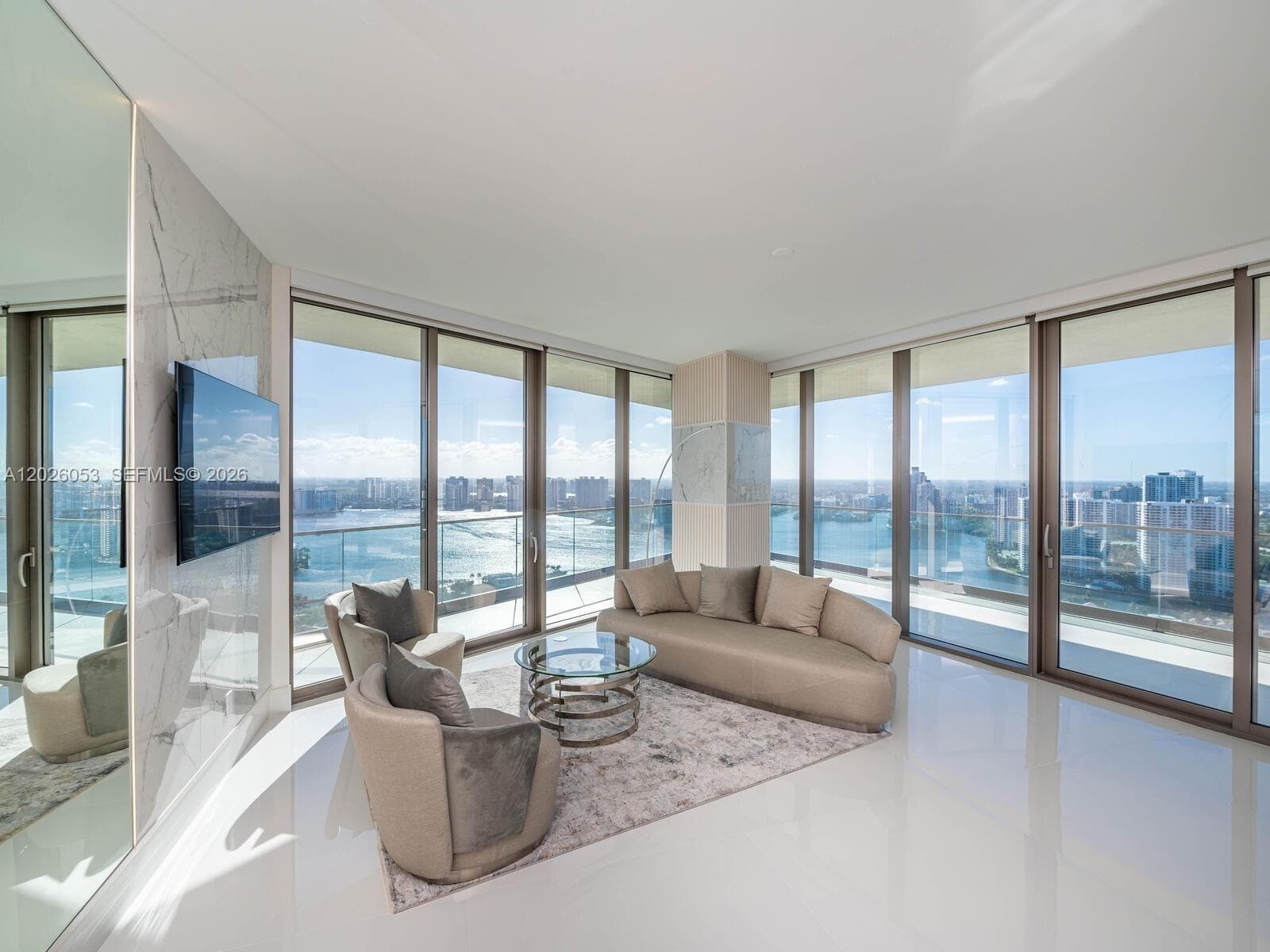 18975 Collins Ave # 3105, Sunny Isles Beach, FL 33160 photo 2