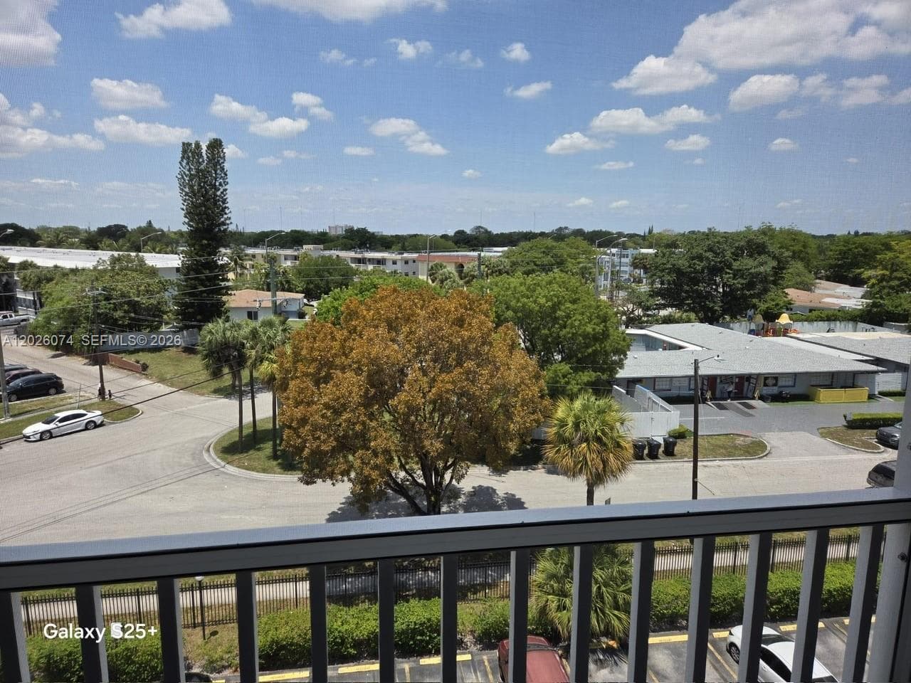 16851 NE 23rd Ave # B601, North Miami Beach, FL 33160 photo 3