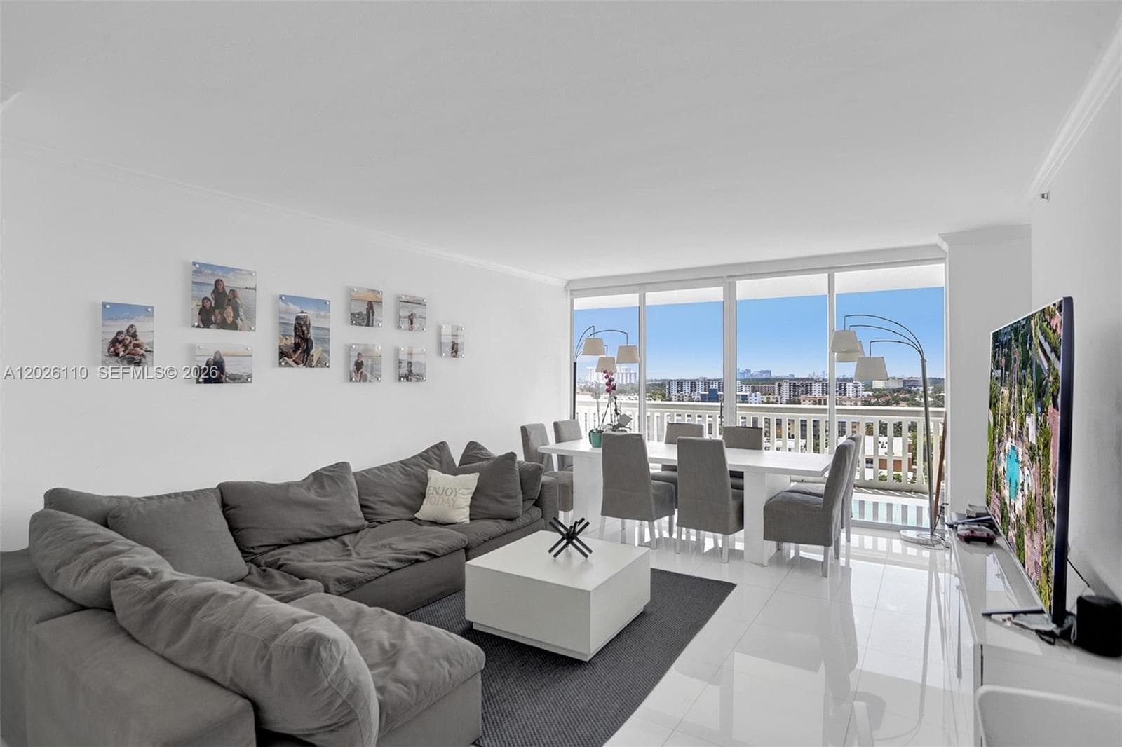 2000 Island Blvd # 1108, Aventura, FL 33160 photo 2