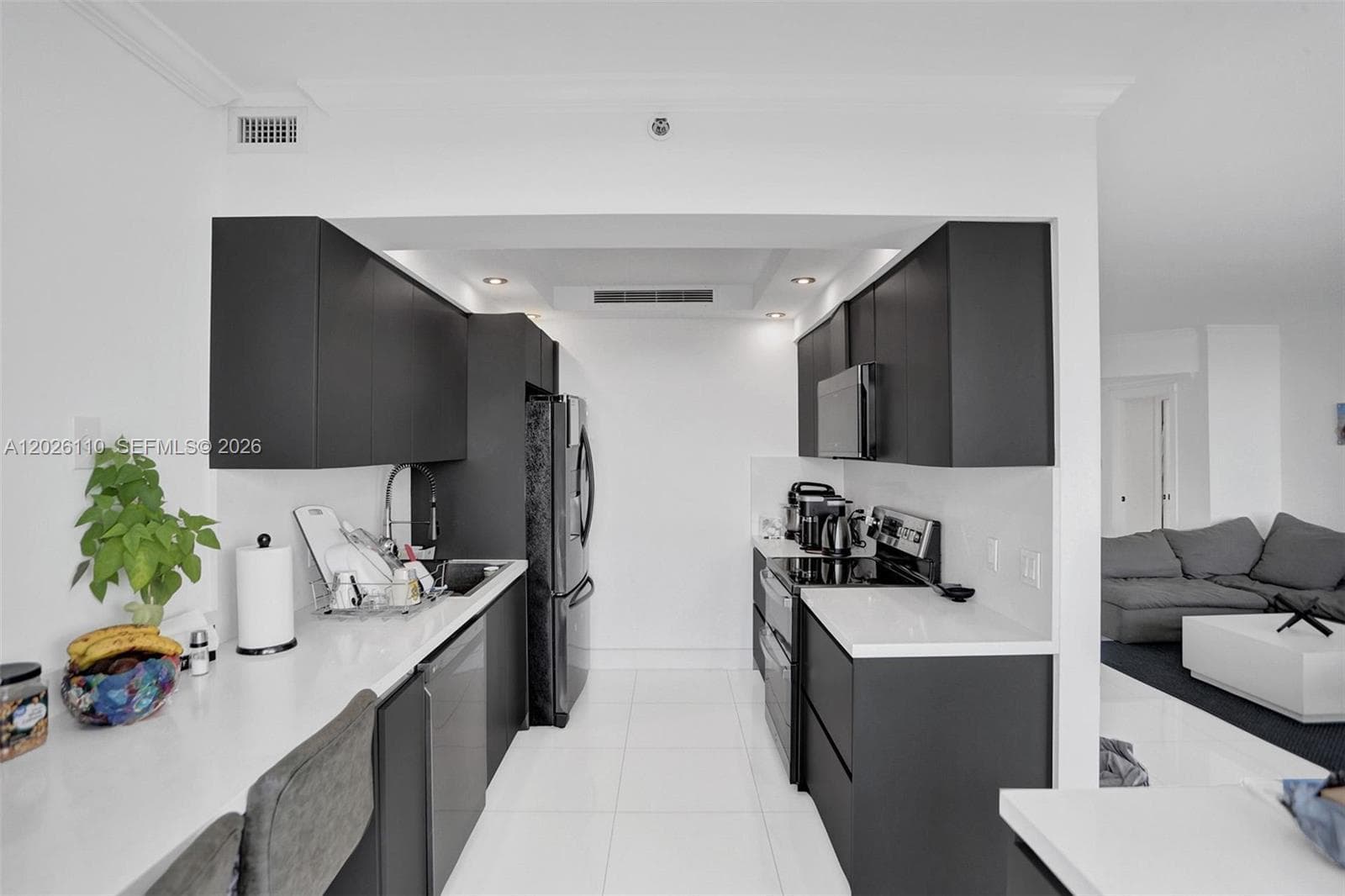 2000 Island Blvd # 1108, Aventura, FL 33160 photo 4