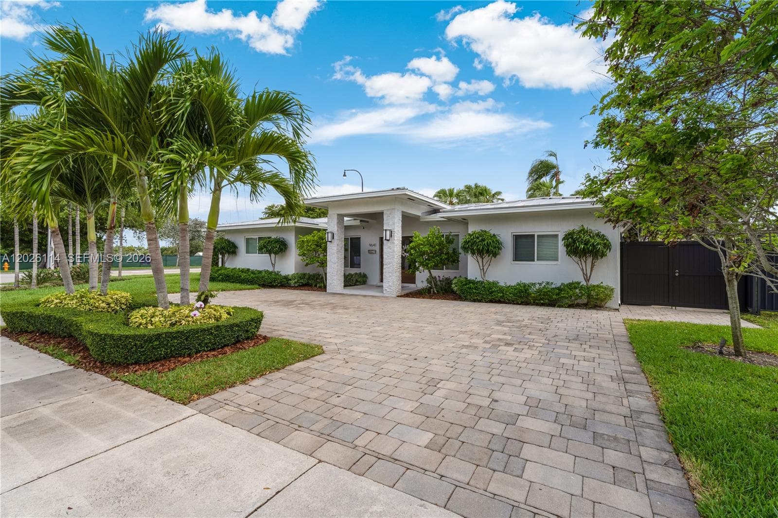 9641 SW 66th St, Miami, FL 33173 photo 4