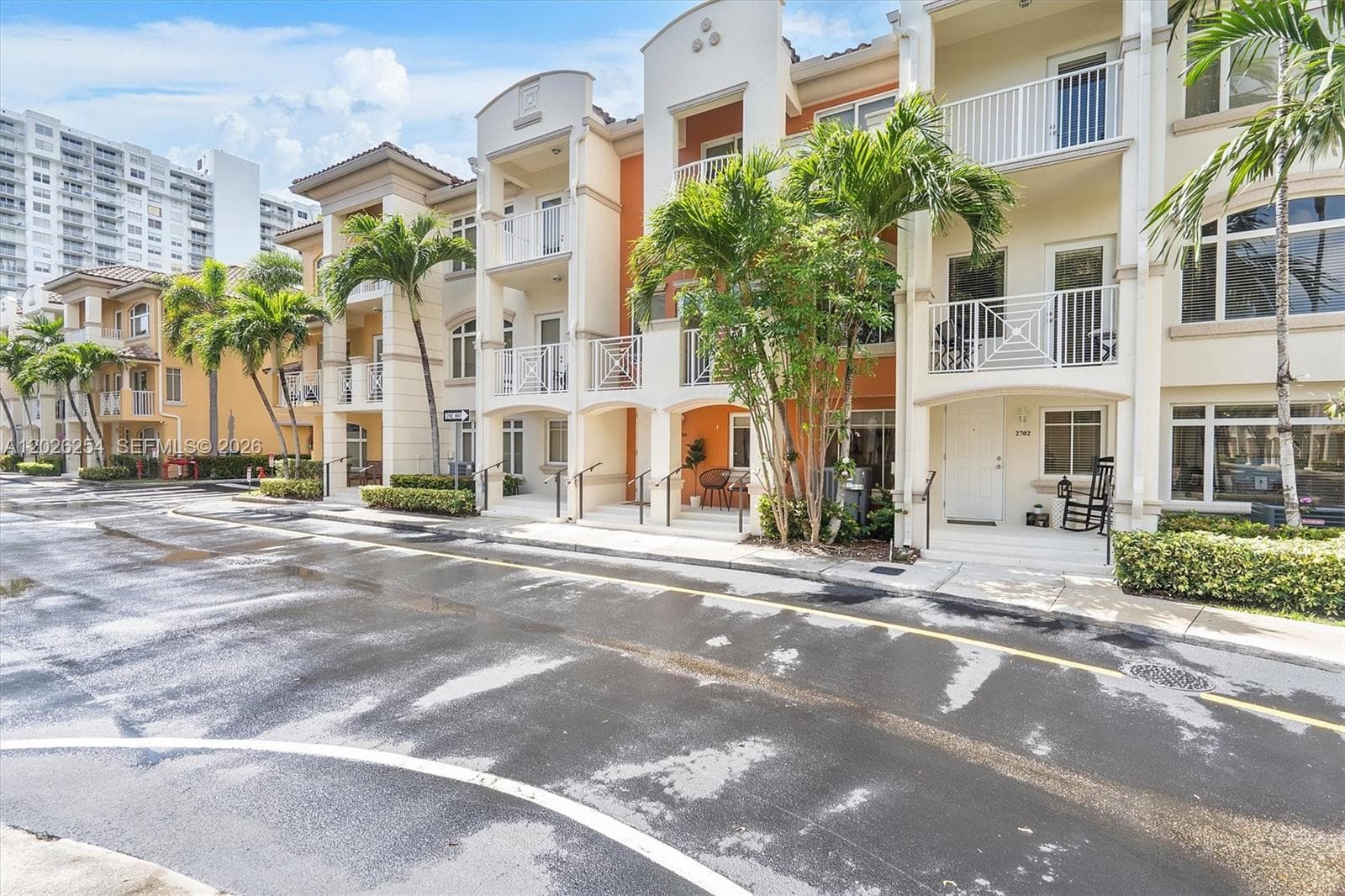 2704 NE 184th Ter, Aventura, FL 33160 photo 2