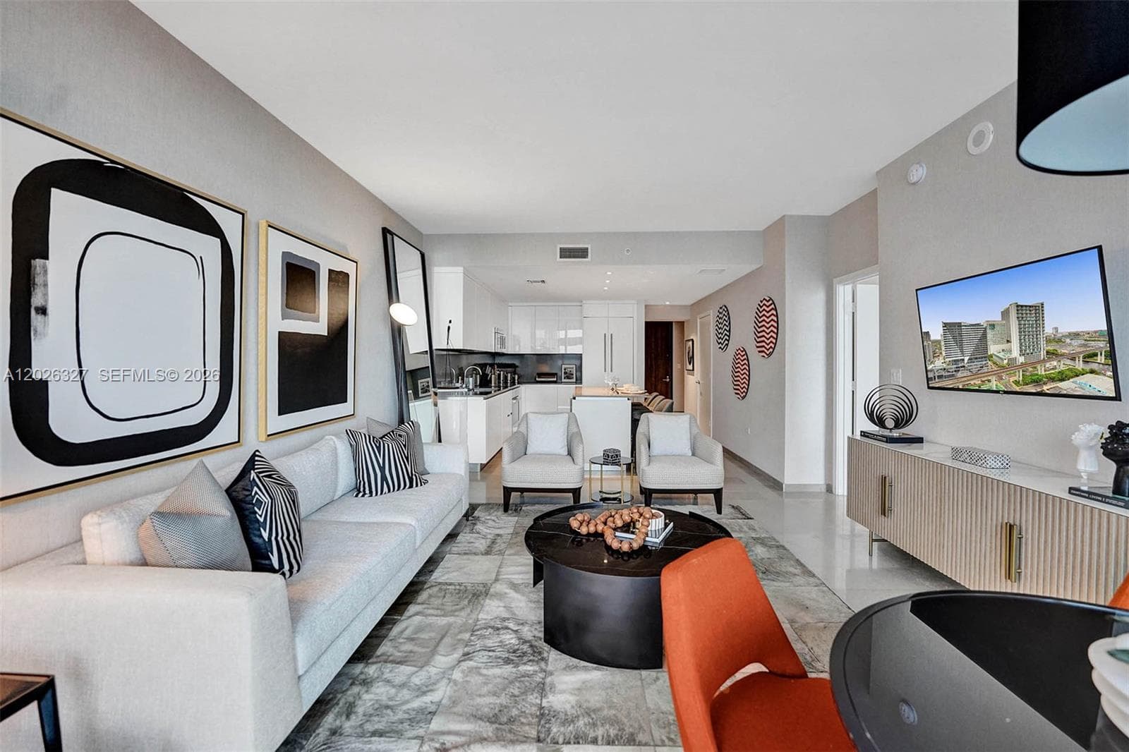 88 SW 7th St # 1408, Miami, FL 33130 photo 5