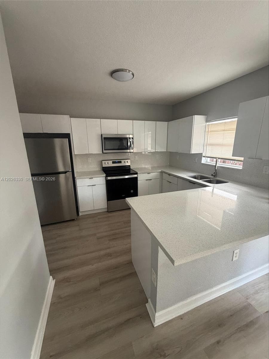 14773 SW 9th Ln # 0, Miami, FL 33194 photo 2