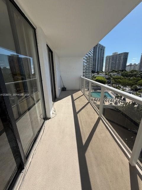 3701 N Country Club Dr # 706, Aventura, FL 33180 photo 3