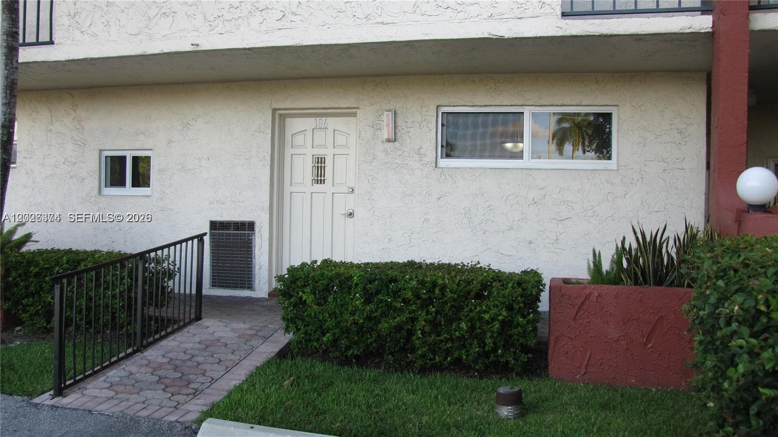 8911 S Hollybrook Blvd # 106, Pembroke Pines, FL 33025 photo 3