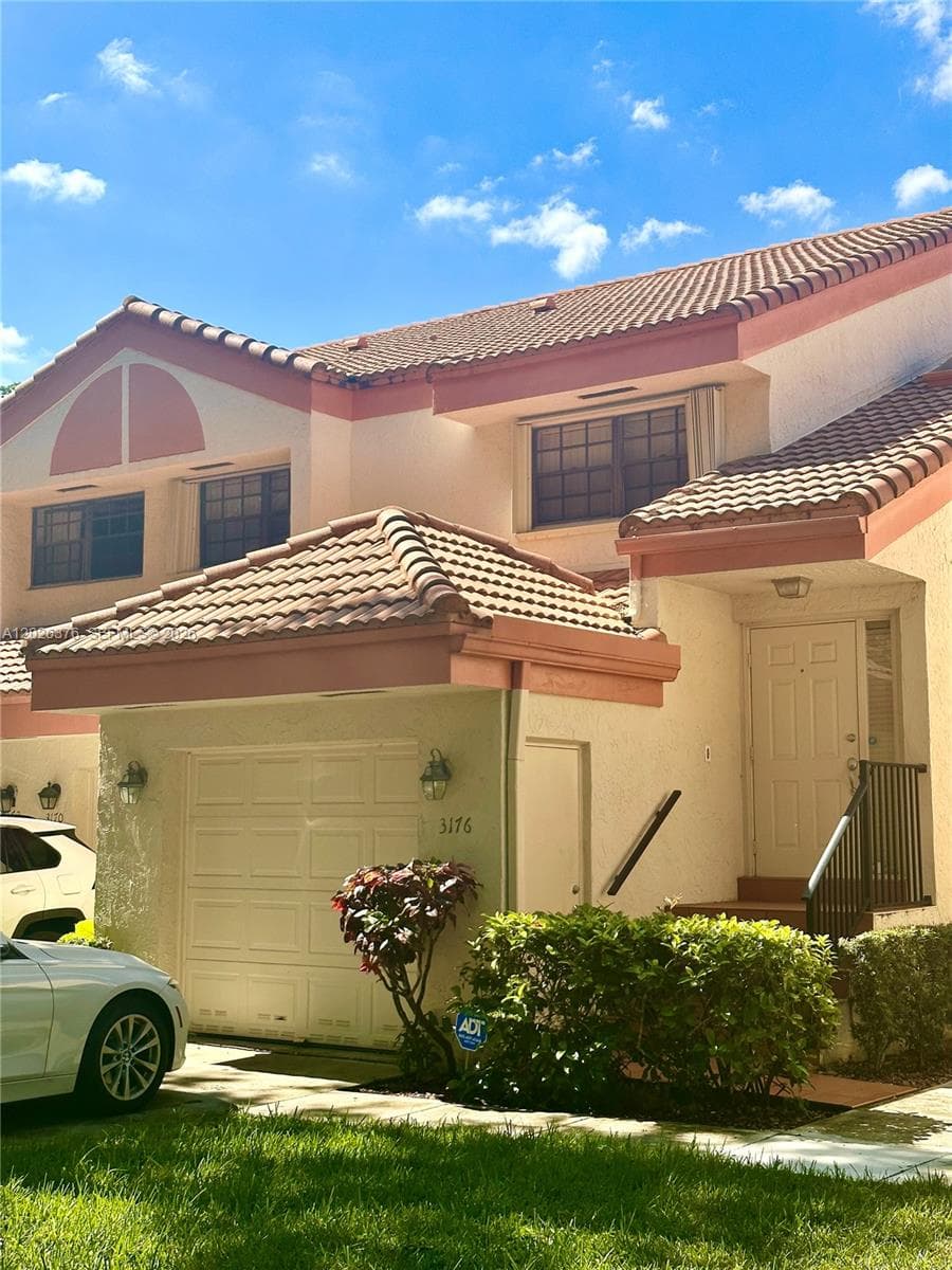 3176 Arbor Ln # 2506, Hollywood, FL 33021 photo 2