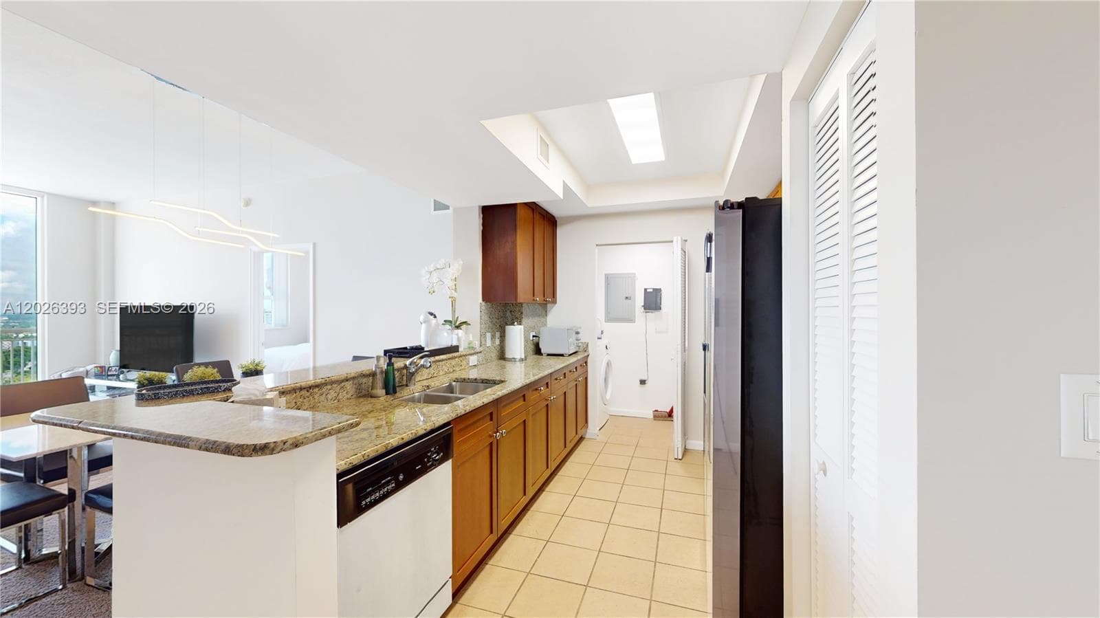 19501 W Country Club Dr # PH-10, Aventura, FL 33180 photo 4