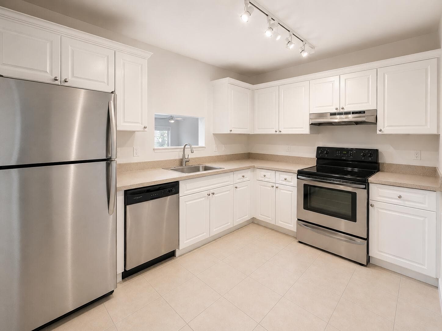 711 N Pine Island Road # 204, Plantation, FL 33324 photo 3