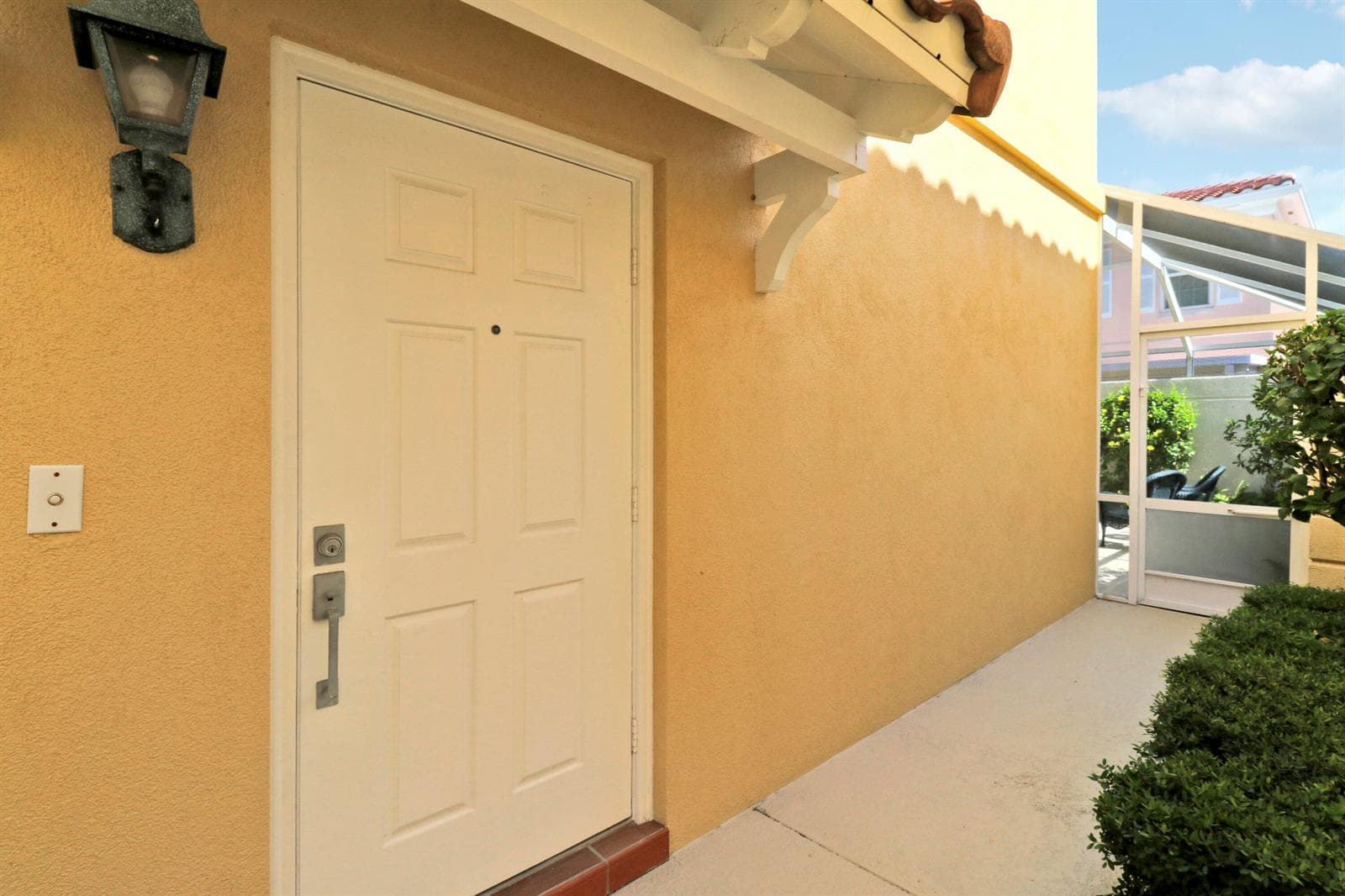 77 Laurel Oaks Circle, Tequesta, FL 33469 photo 4