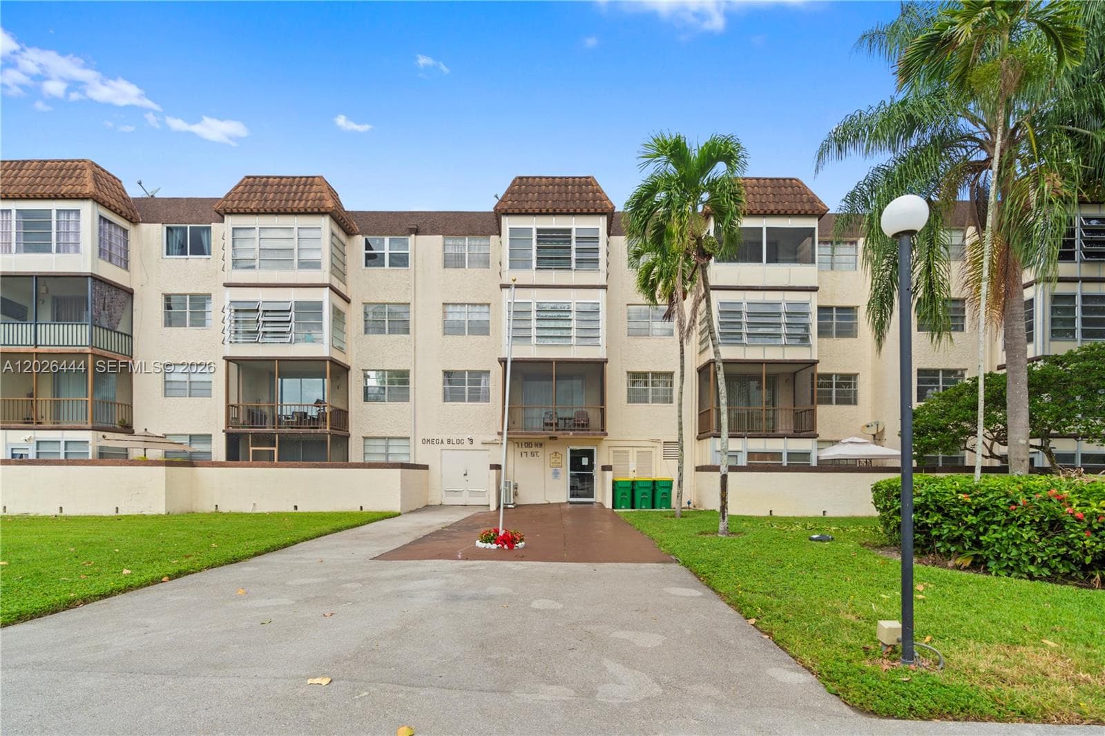 7100 NW 17th St # 219, Plantation, FL 33313 photo 2