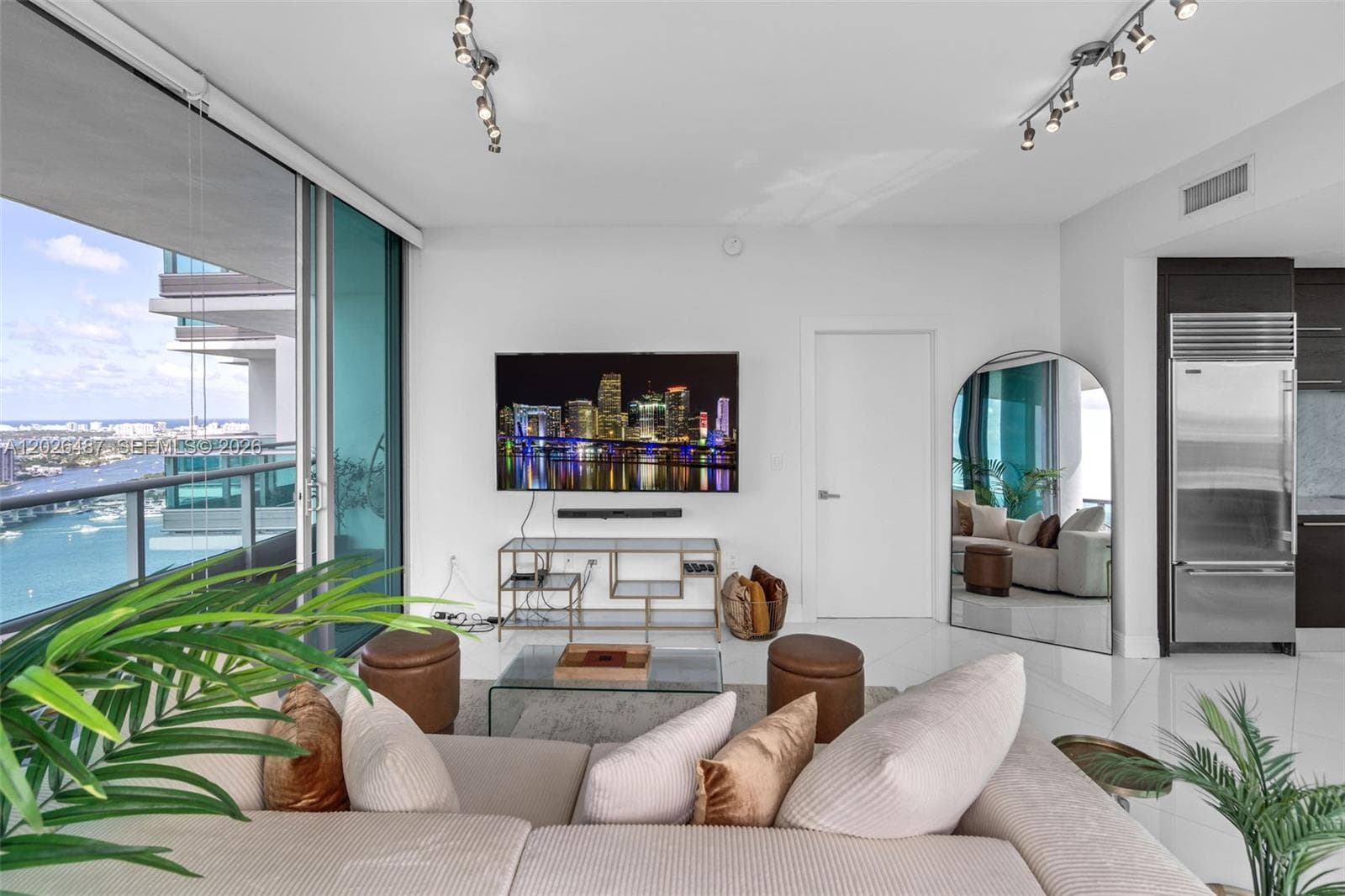 900 Biscayne Blvd # 4412, Miami, FL 33132 photo 3