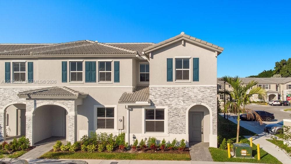 1716 SE 26th Rd # 1716, Homestead, FL 33035 photo 2