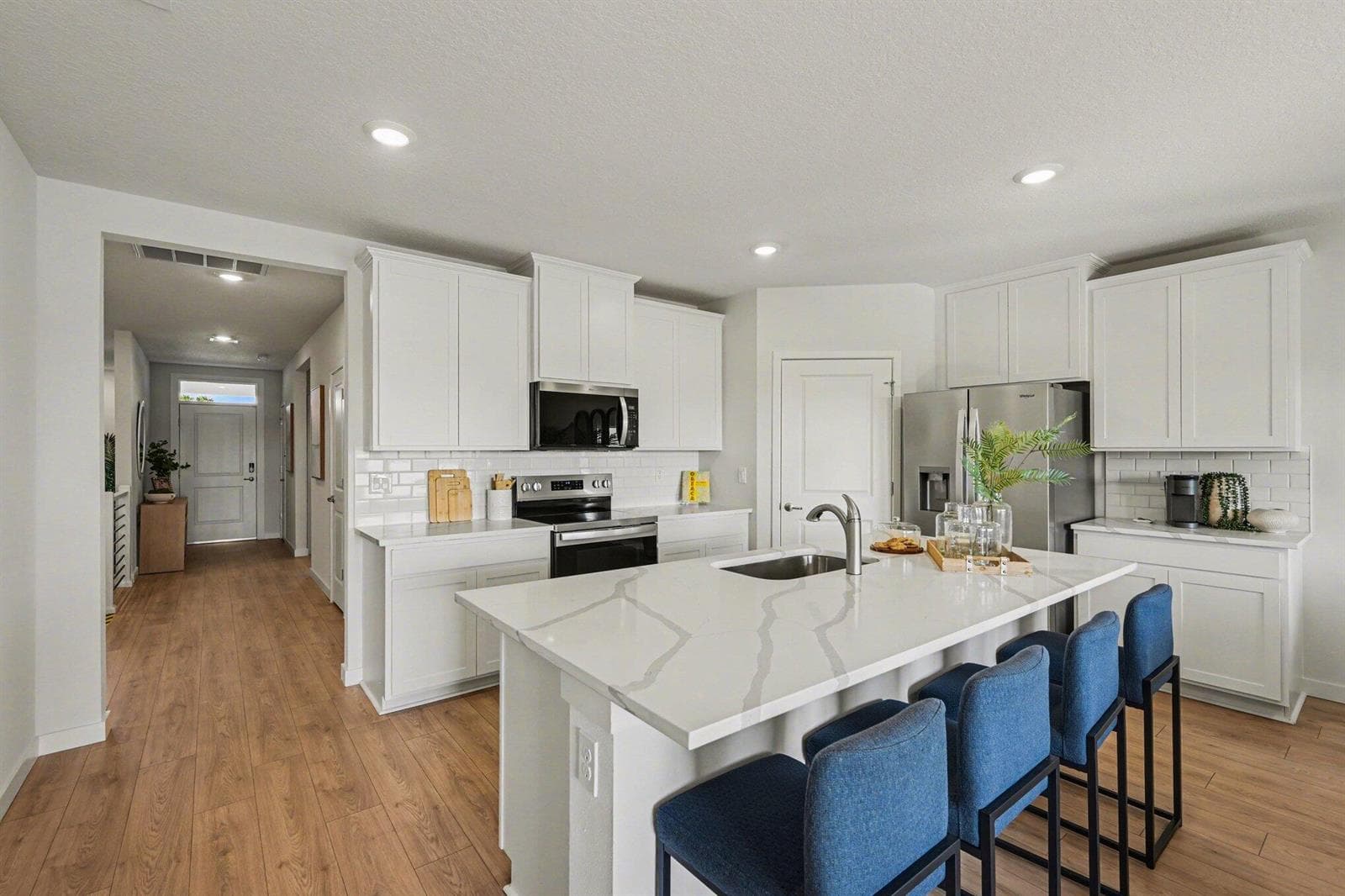 9069 Venetian Square, Vero Beach, FL 32966 photo 5