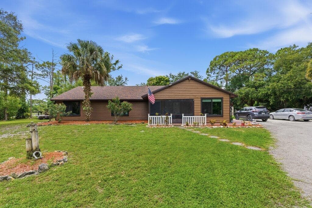 16888 Hialeah Drive W, FL 33470 photo 2