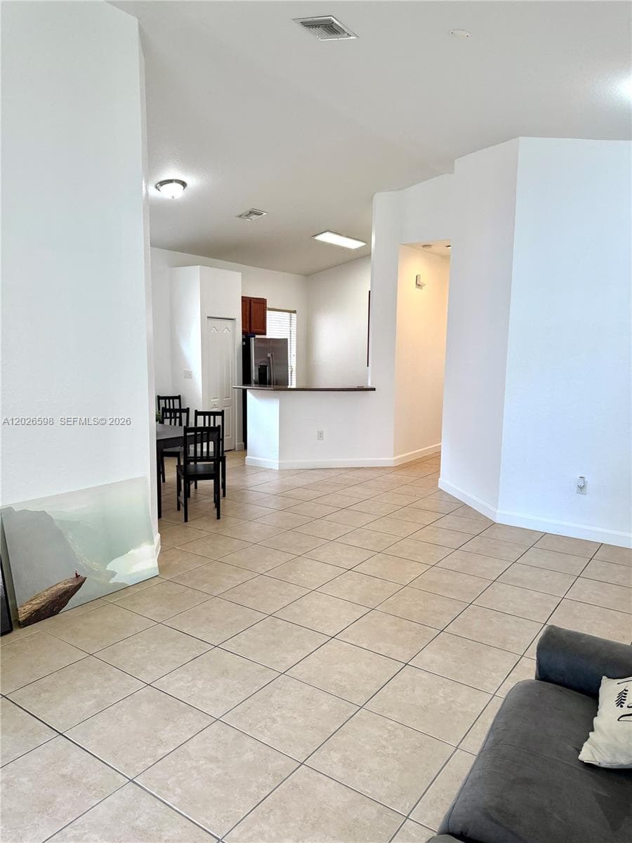 3951 NE 11th Dr, Homestead, FL 33033 photo 4
