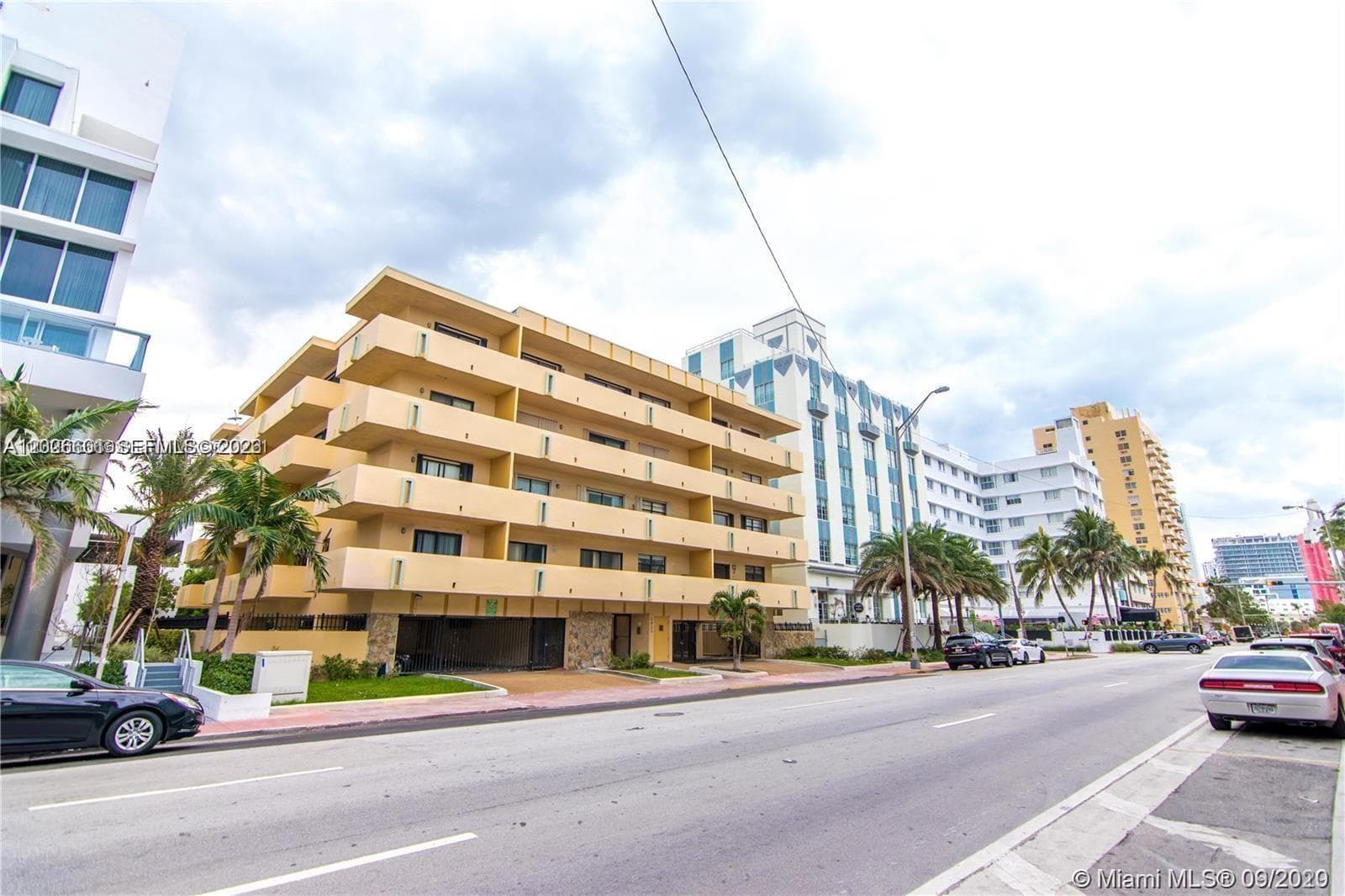 2924 Collins Ave # 301, Miami Beach, FL 33140 photo 2
