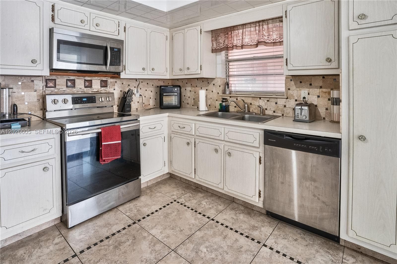 180 NE 12th Ave # 18C, Hallandale Beach, FL 33009 photo 4